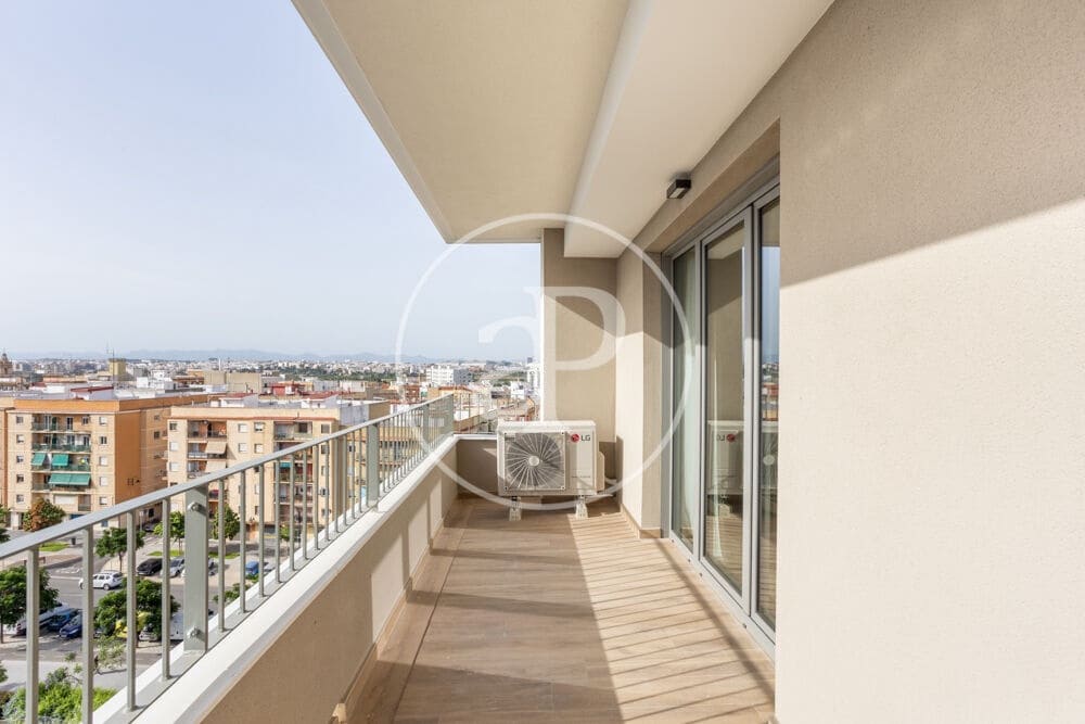 2 bedroom Apartment for rent in Quart de Poblet with pool garage - € 1,600 (Ref: 9913246)