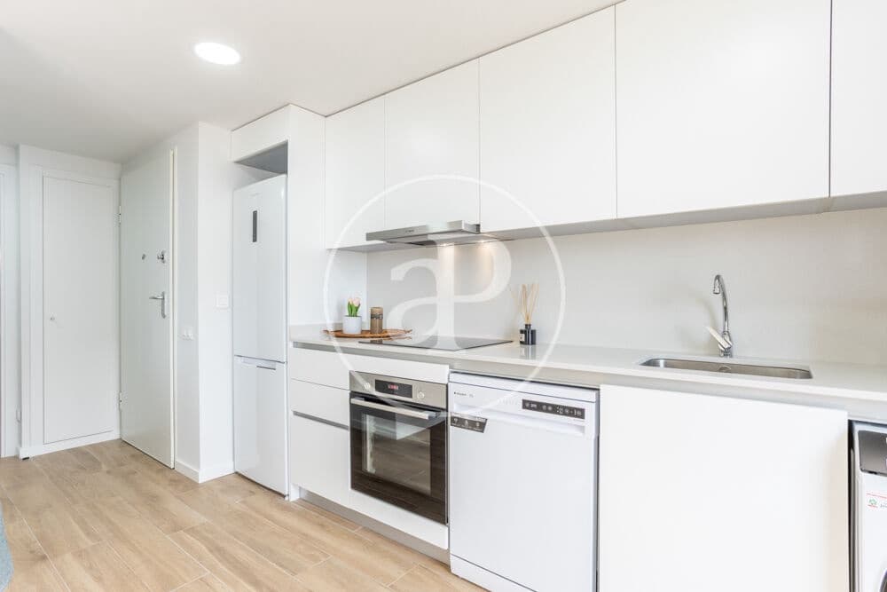 2 bedroom Apartment for rent in Quart de Poblet with pool garage - € 1,600 (Ref: 9913246)