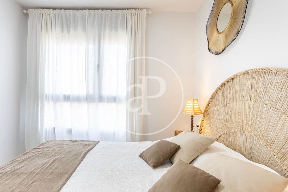 2 bedroom Apartment for rent in Quart de Poblet with pool garage - € 1,600 (Ref: 9913246)