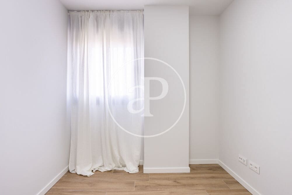 2 bedroom Apartment for rent in Quart de Poblet with pool garage - € 1,600 (Ref: 9913246)