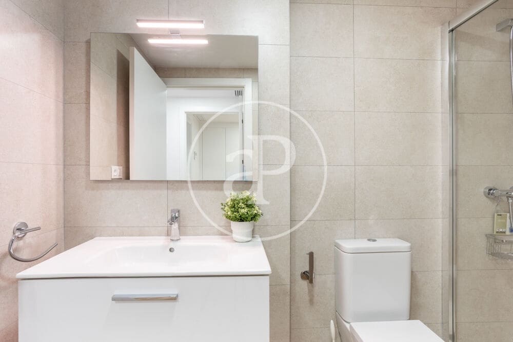 2 bedroom Apartment for rent in Quart de Poblet with pool garage - € 1,600 (Ref: 9913246)