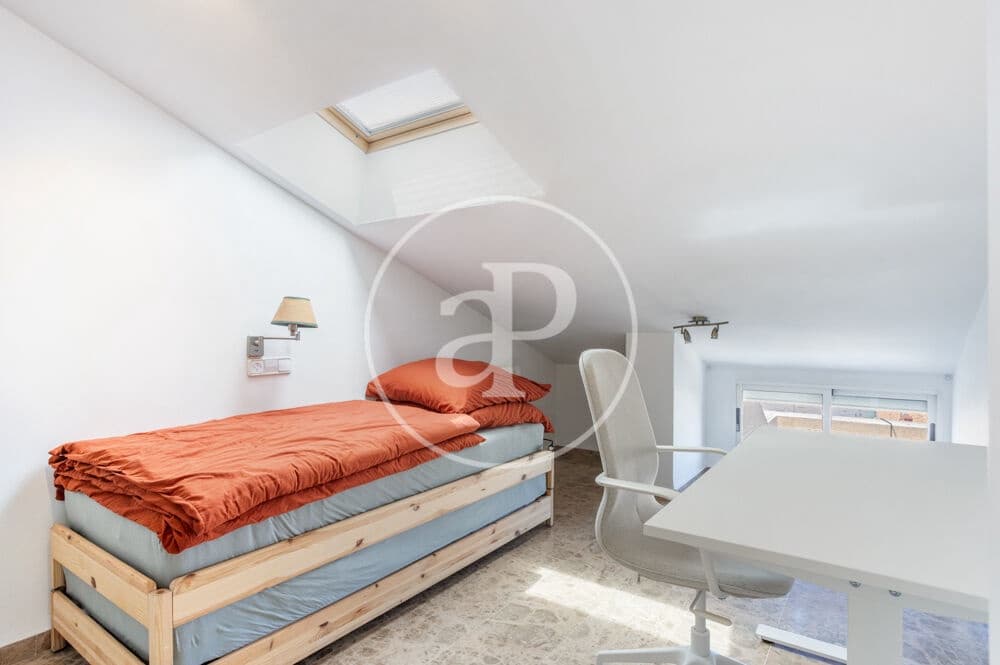 Appartement de 2 chambres à louer à Valence ville - 1 500 € (Ref: 9913247)