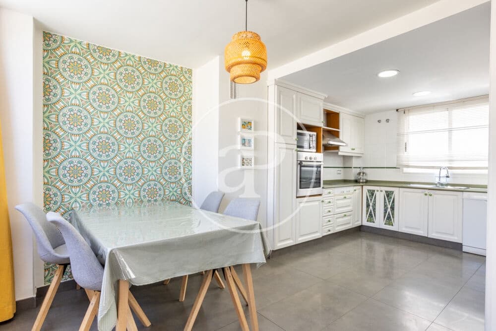 Appartement de 2 chambres à louer à Valence ville - 1 500 € (Ref: 9913247)