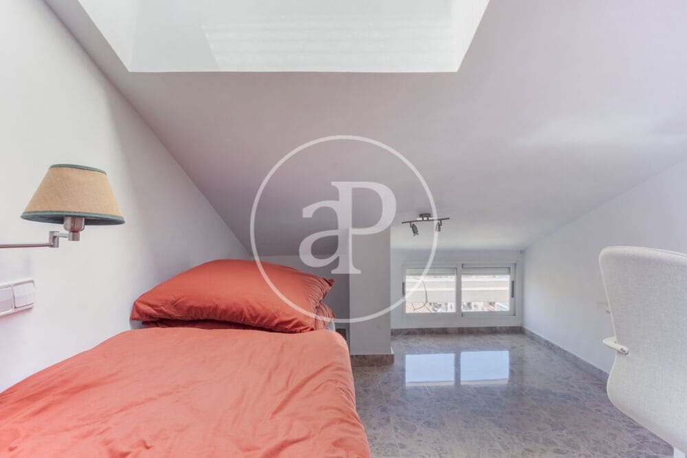 Appartement de 2 chambres à louer à Valence ville - 1 500 € (Ref: 9913247)