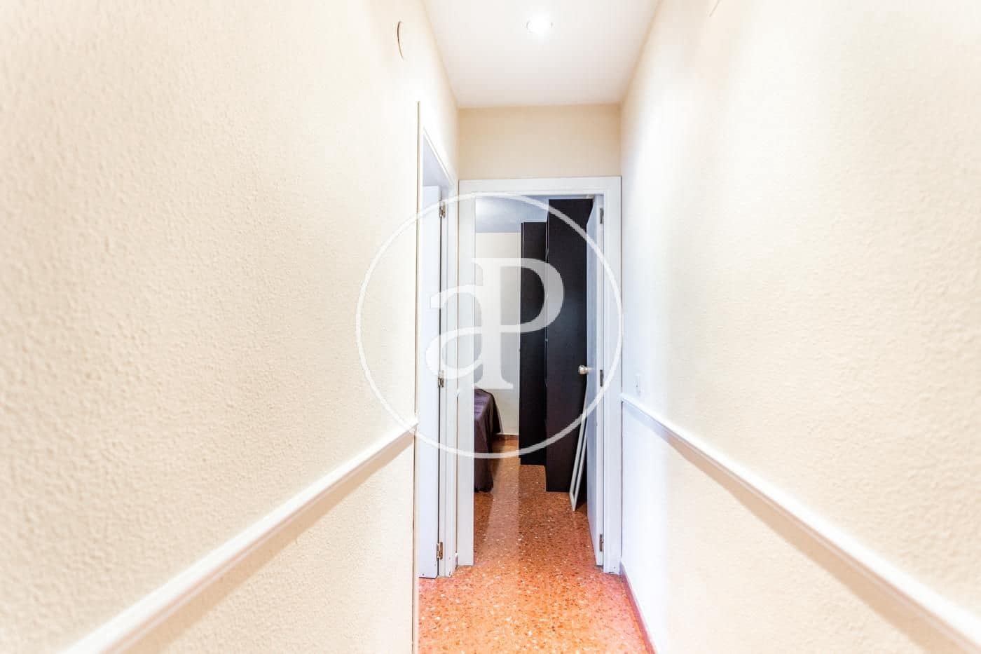 3 soverom Leilighet til leie i Valencia by med garasje - € 1 600 (Ref: 9915899)