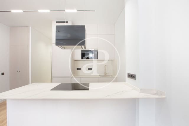 2 bedroom Apartment for rent in Russafa, Valencia city - € 1,600 (Ref: 9915900)