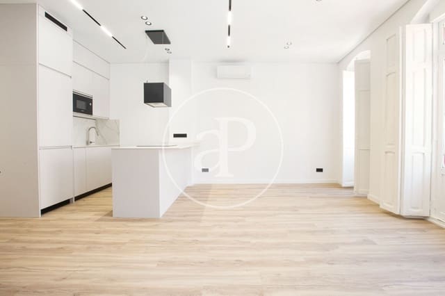 2 bedroom Apartment for rent in Russafa, Valencia city - € 1,600 (Ref: 9915900)