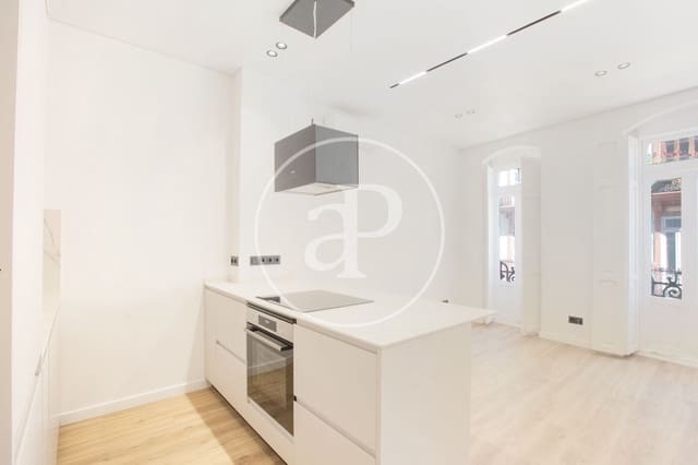 2 bedroom Apartment for rent in Russafa, Valencia city - € 1,600 (Ref: 9915900)