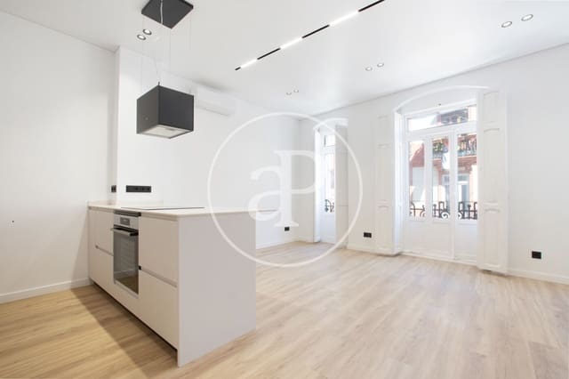 2 bedroom Apartment for rent in Russafa, Valencia city - € 1,600 (Ref: 9915900)