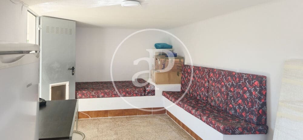 3 soveværelse Villa til salg i Chiva med swimmingpool - € 398.000 (Ref: 9915902)