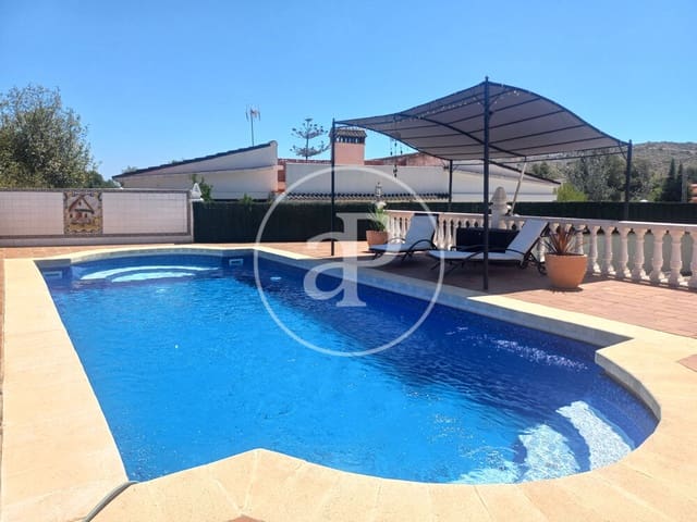 3 soveværelse Villa til salg i Chiva med swimmingpool - € 398.000 (Ref: 9915902)
