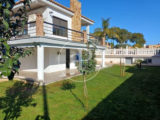 3 soveværelse Villa til salg i Chiva med swimmingpool - € 398.000 (Ref: 9915902)