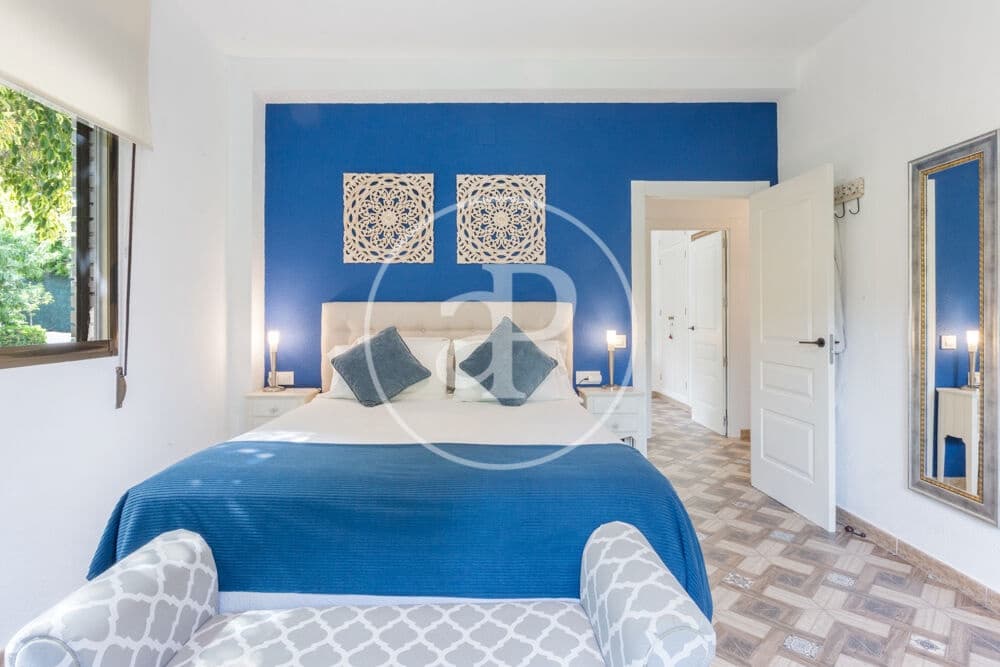 3 soveværelse Villa til salg i Chiva med swimmingpool - € 398.000 (Ref: 9915902)