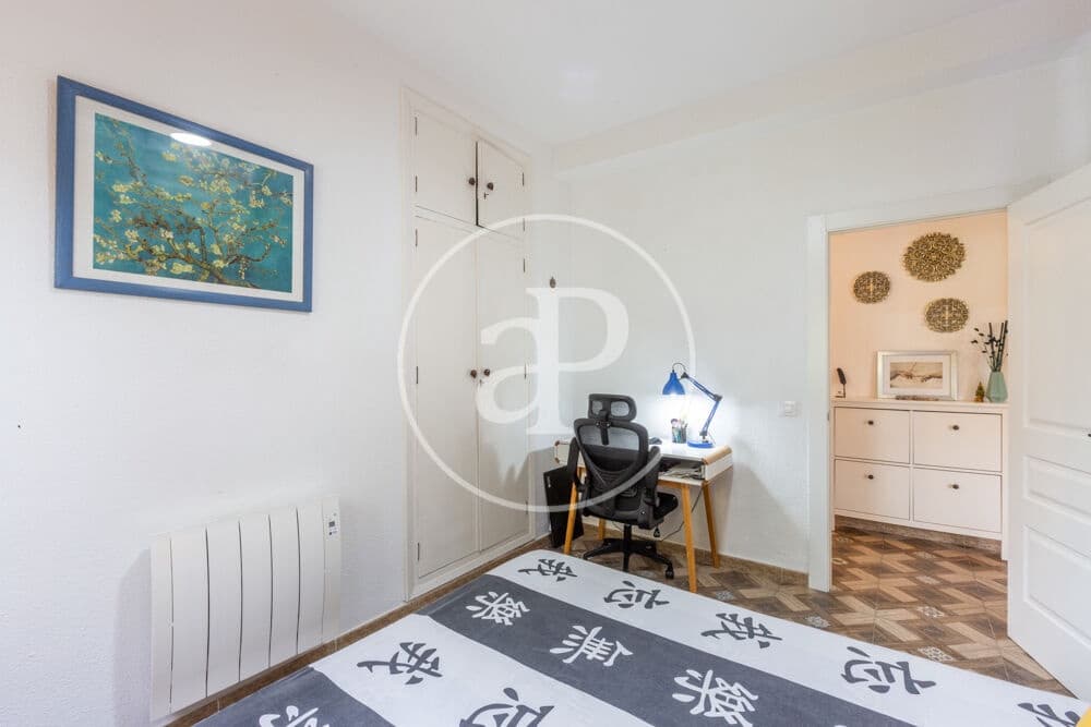 3 soveværelse Villa til salg i Chiva med swimmingpool - € 398.000 (Ref: 9915902)