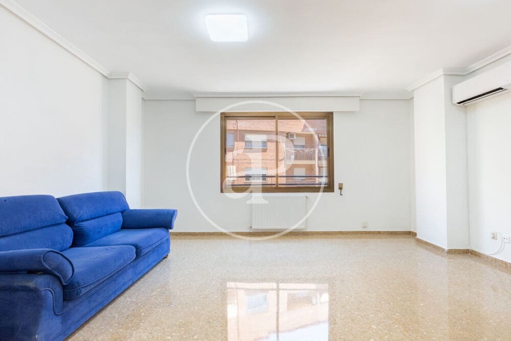 3 sovrum Lägenhet att hyra i Valencia stad - 1 600 € (Ref: 9915903)