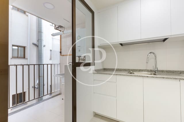 3 sovrum Lägenhet att hyra i Patraix, Valencia stad - 1 600 € (Ref: 9915903)