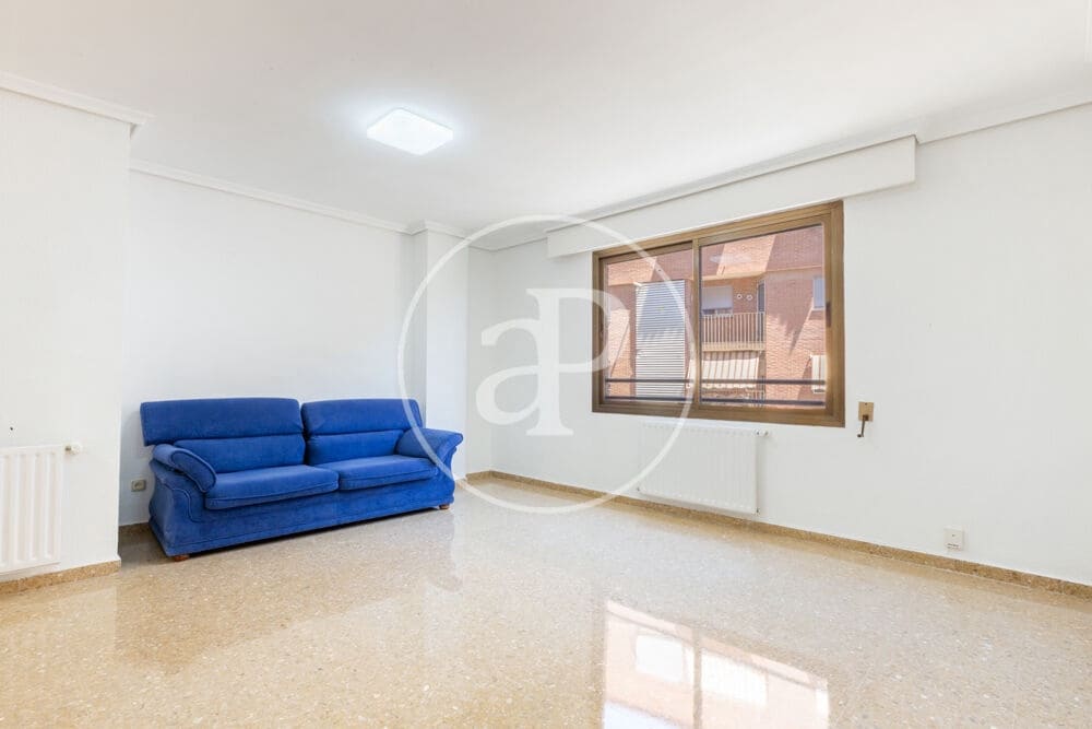 3 sovrum Lägenhet att hyra i Valencia stad - 1 600 € (Ref: 9915903)