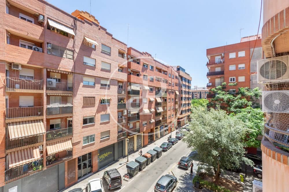 3 sovrum Lägenhet att hyra i Valencia stad - 1 600 € (Ref: 9915903)