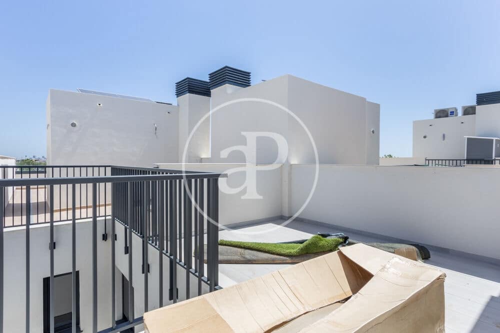 3 bedroom Apartment for rent in Pucol with pool garage - € 3,500 (Ref: 9915905)