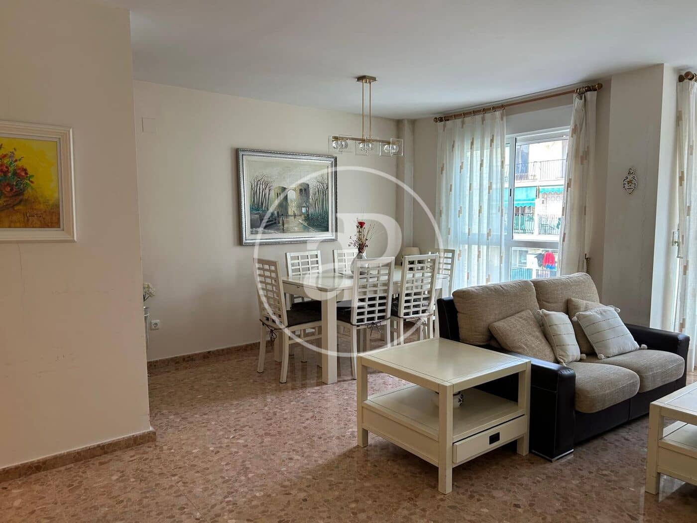 3 slaapkamer Appartement te huur in Moncada - € 1.100 (Ref: 9915906)