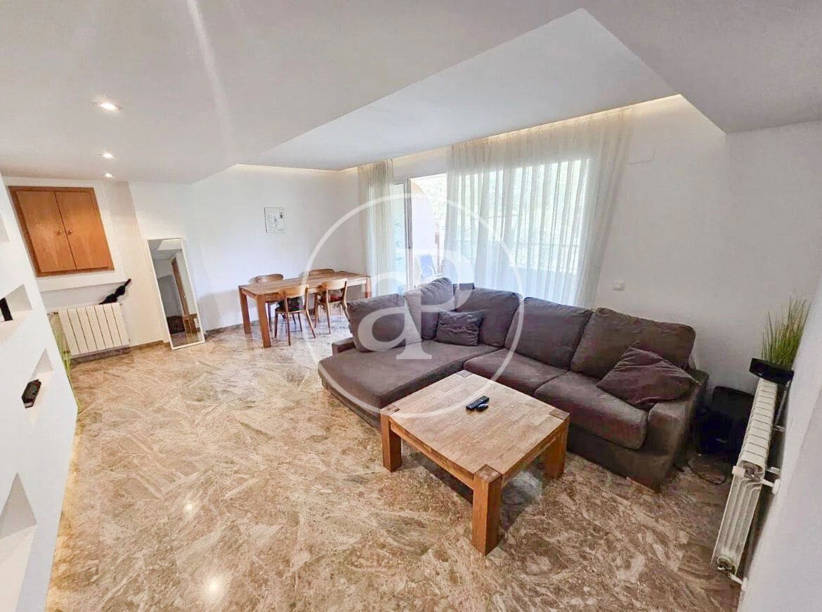 2 quarto Penthouse para venda em Betera com piscina - 390 000 € (Ref: 9915907)
