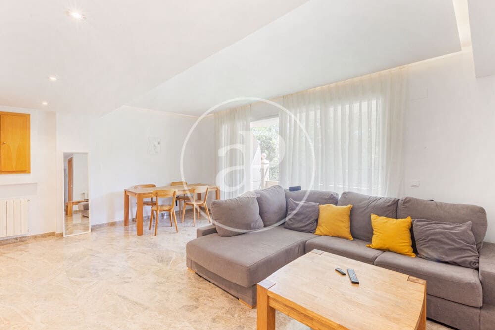 2 bedroom Penthouse for sale in Betera with pool - € 390,000 (Ref: 9915907)