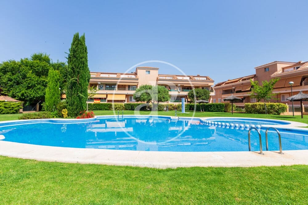 2 bedroom Penthouse for sale in Betera with pool - € 390,000 (Ref: 9915907)