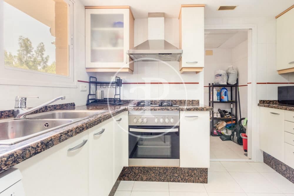 2 bedroom Penthouse for sale in Betera with pool - € 390,000 (Ref: 9915907)
