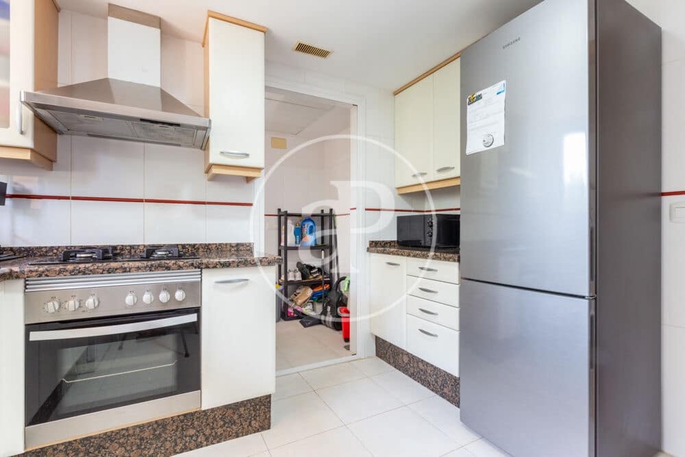 2 bedroom Penthouse for sale in Betera with pool - € 390,000 (Ref: 9915907)