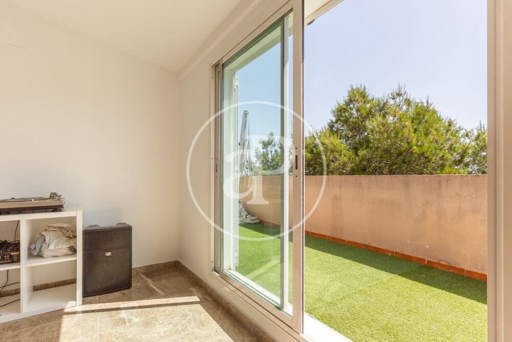 2 bedroom Penthouse for sale in Betera with pool - € 390,000 (Ref: 9915907)