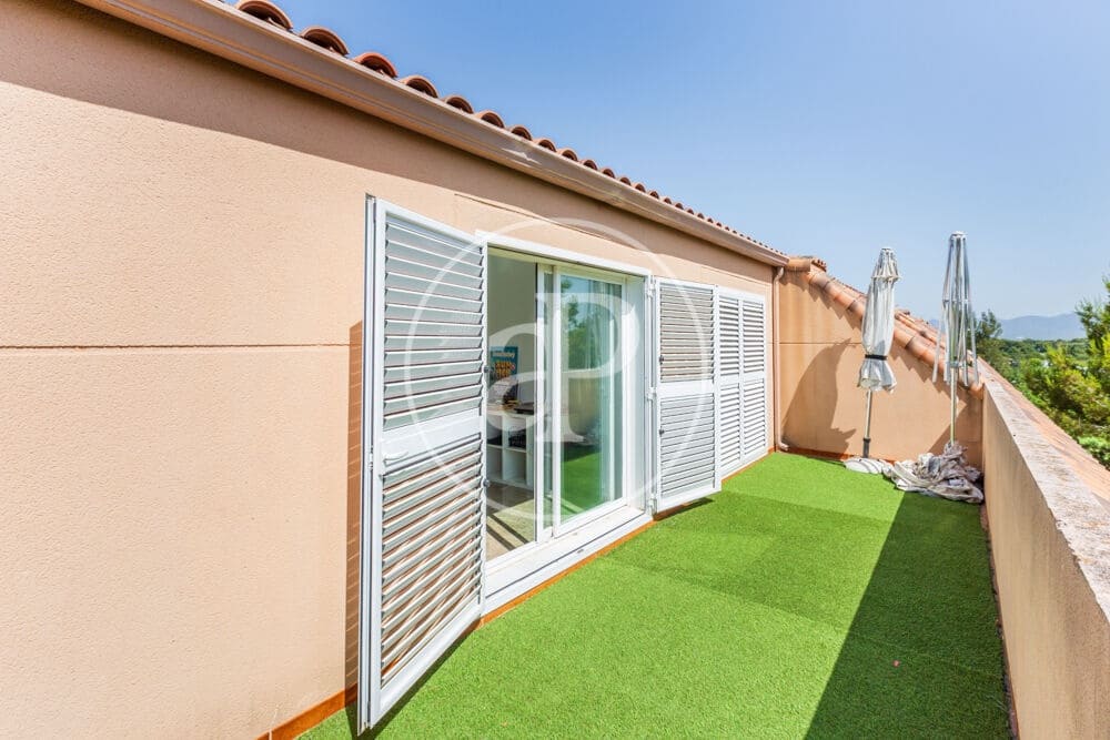 2 bedroom Penthouse for sale in Betera with pool - € 390,000 (Ref: 9915907)