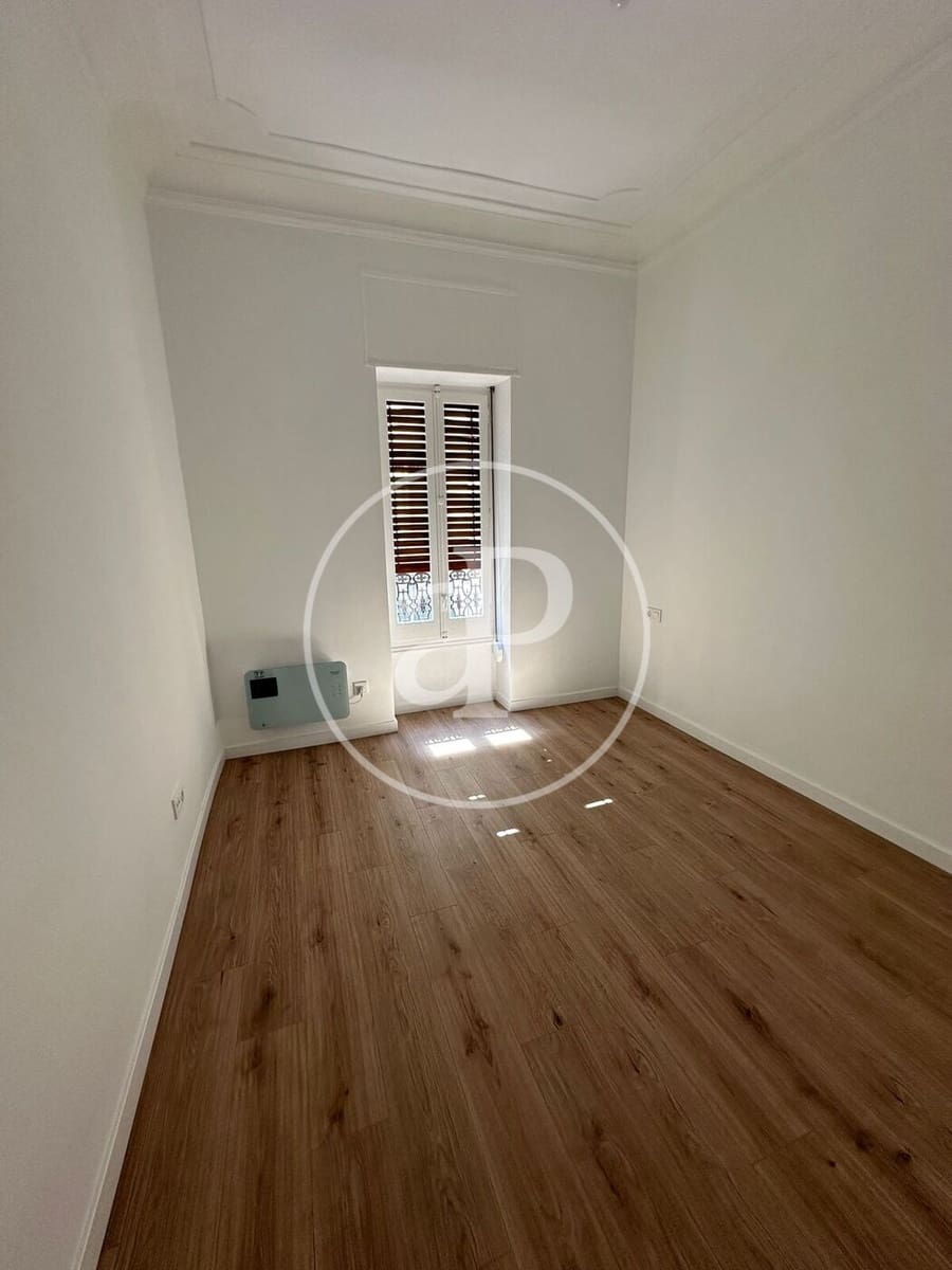 3 bedroom Apartment for rent in Valencia city - € 1,700 (Ref: 9915909)