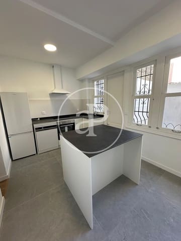 3 quarto Apartamento para arrendar em Russafa, Valência cidade - 1 700 € (Ref: 9915909)