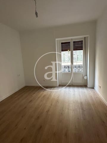 3 quarto Apartamento para arrendar em Russafa, Valência cidade - 1 700 € (Ref: 9915909)