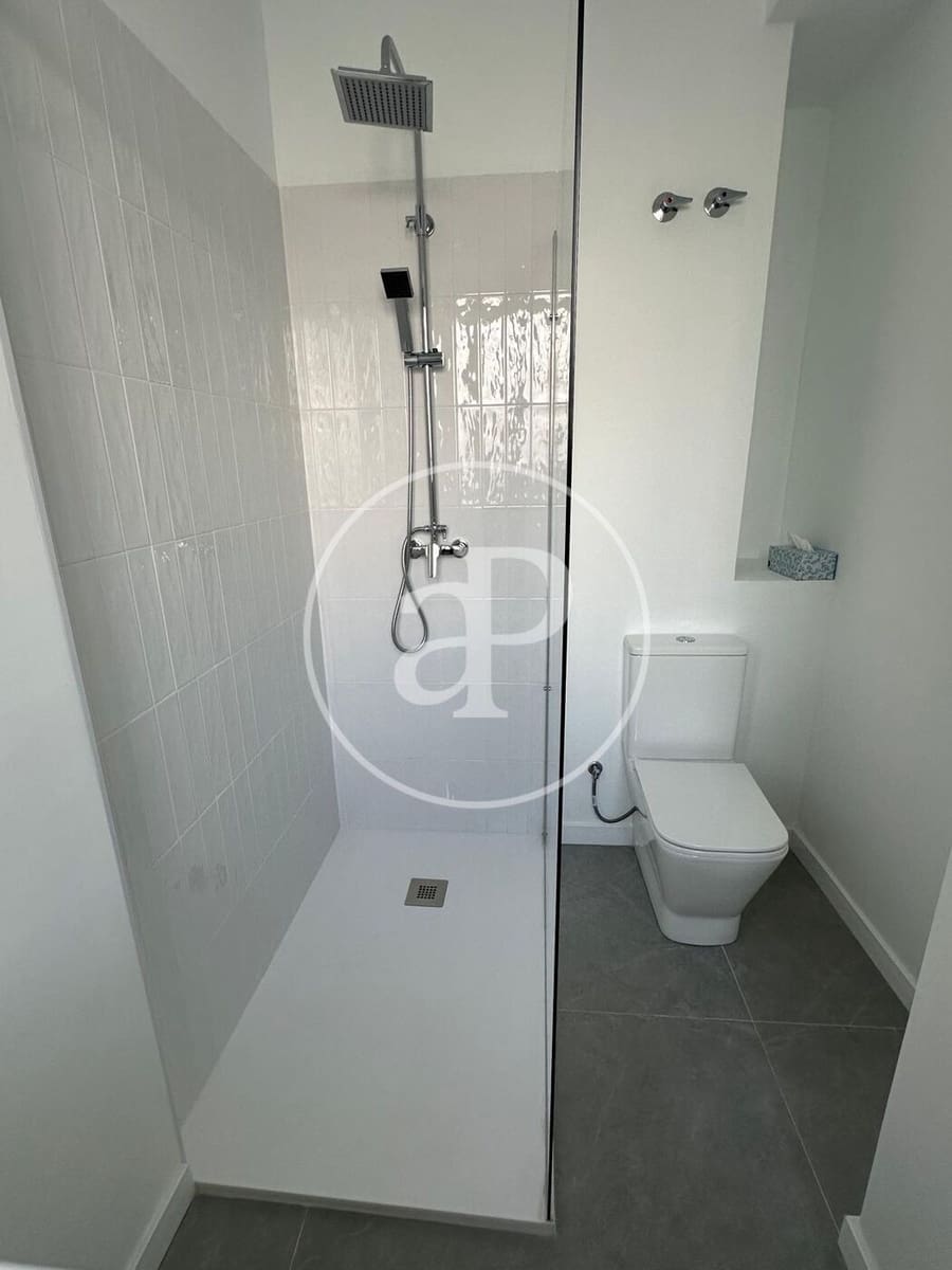 3 bedroom Apartment for rent in Valencia city - € 1,700 (Ref: 9915909)