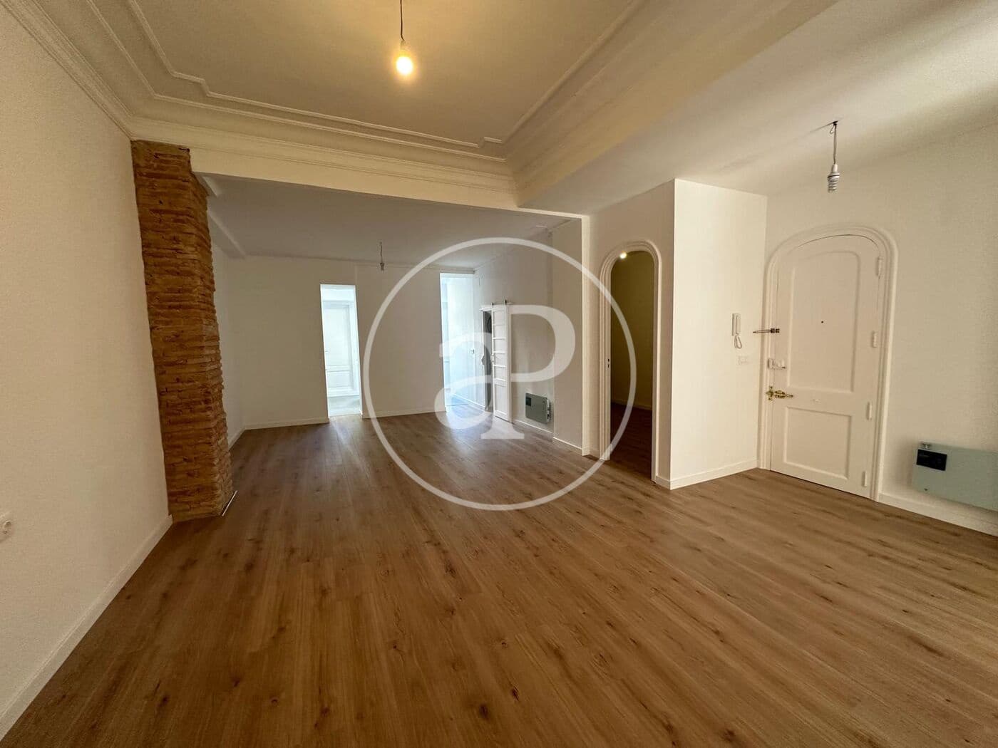 3 bedroom Apartment for rent in Valencia city - € 1,700 (Ref: 9915909)