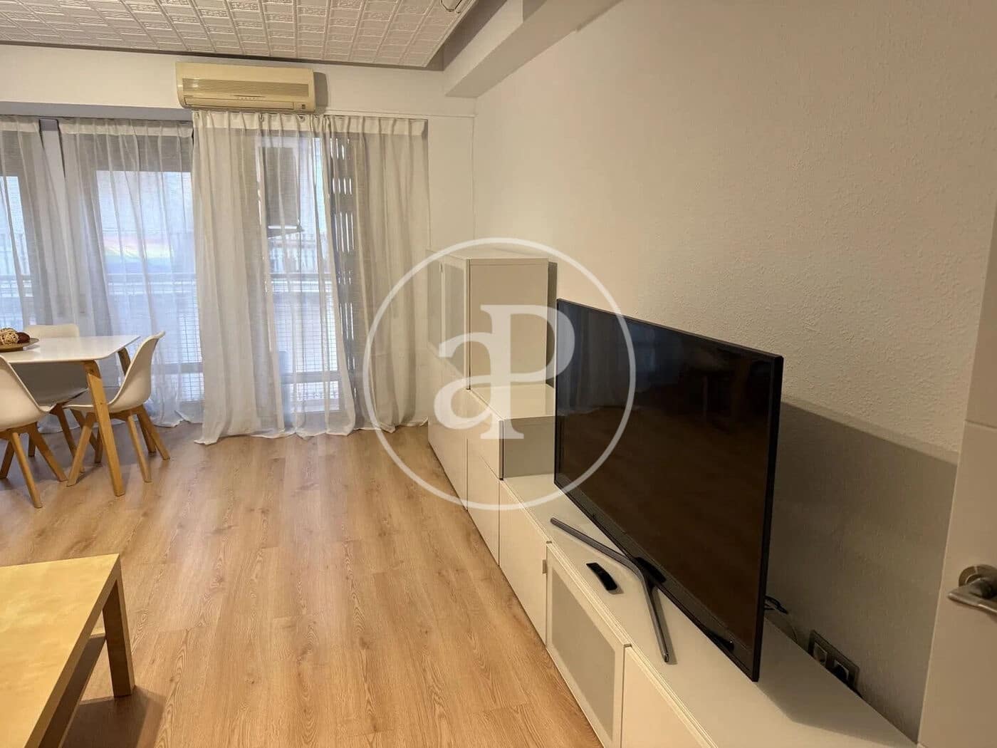 2 sovrum Lägenhet att hyra i Valencia stad - 1 400 € (Ref: 9915911)