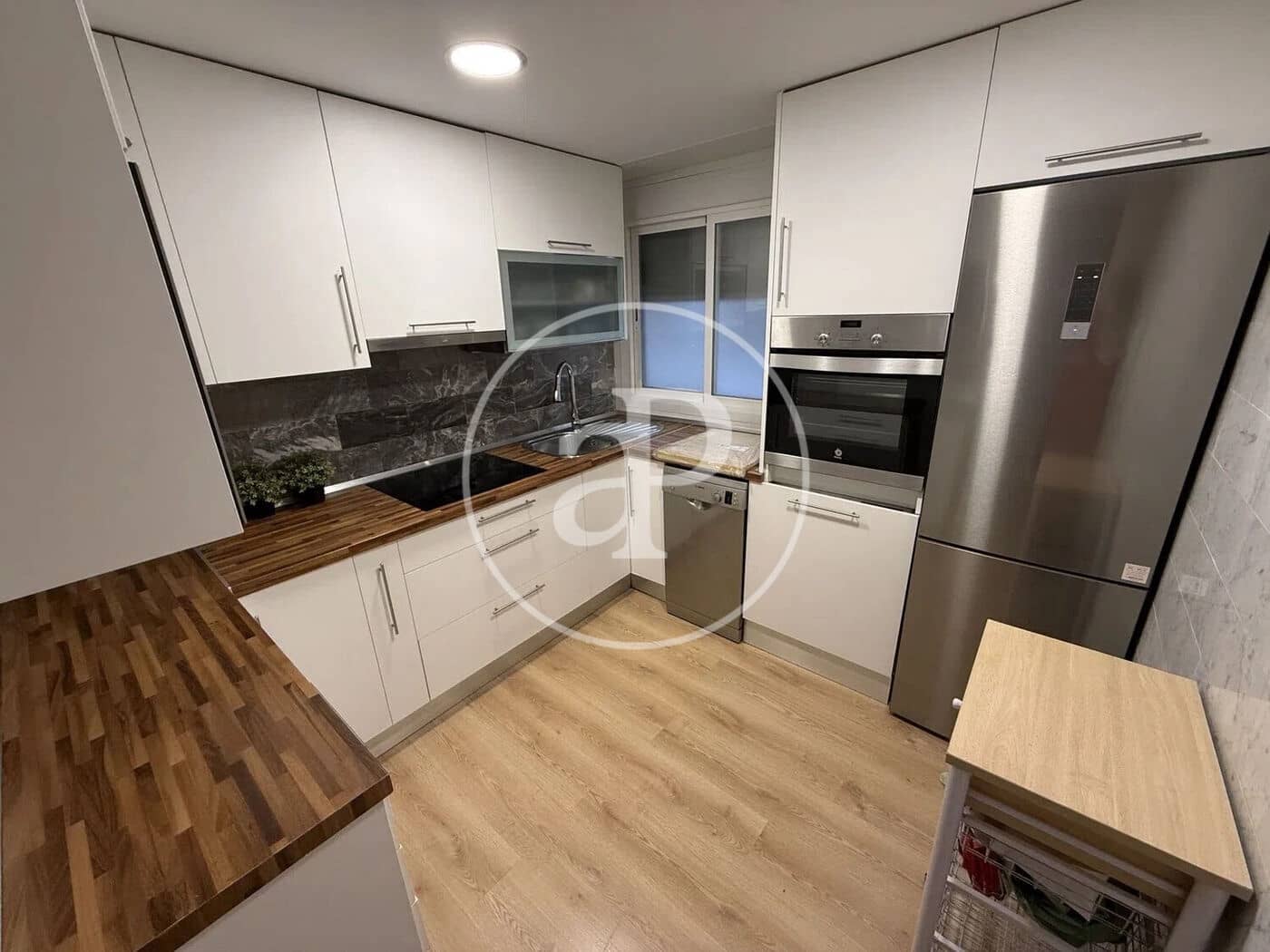 2 sovrum Lägenhet att hyra i Valencia stad - 1 400 € (Ref: 9915911)