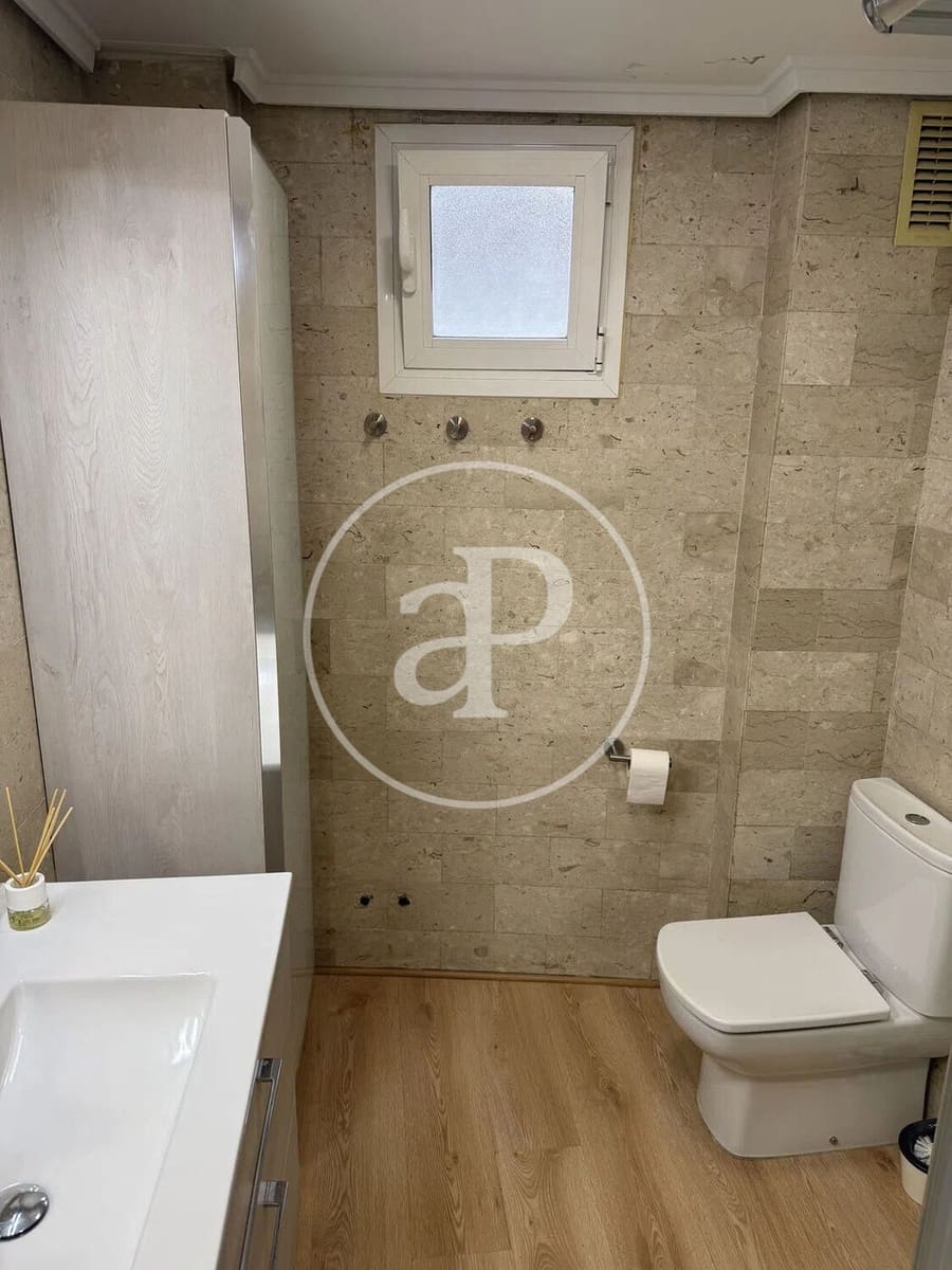 2 sovrum Lägenhet att hyra i Valencia stad - 1 400 € (Ref: 9915911)