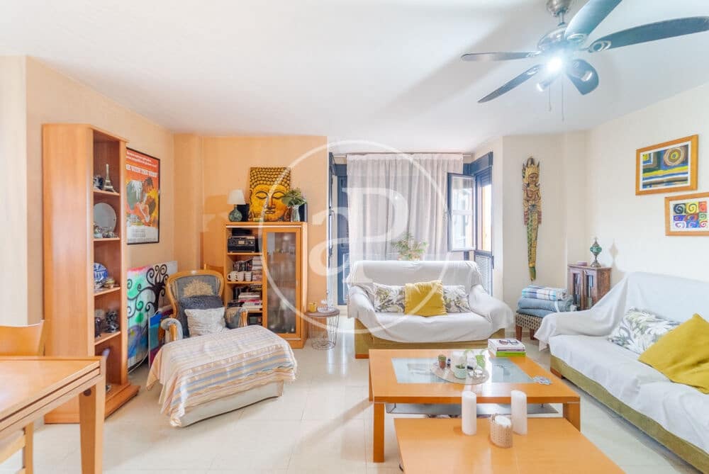4 makuuhuone Huoneisto myytävänä paikassa Alicante kaupunki mukana uima-altaan - 319 900 € (Ref: 9915912)