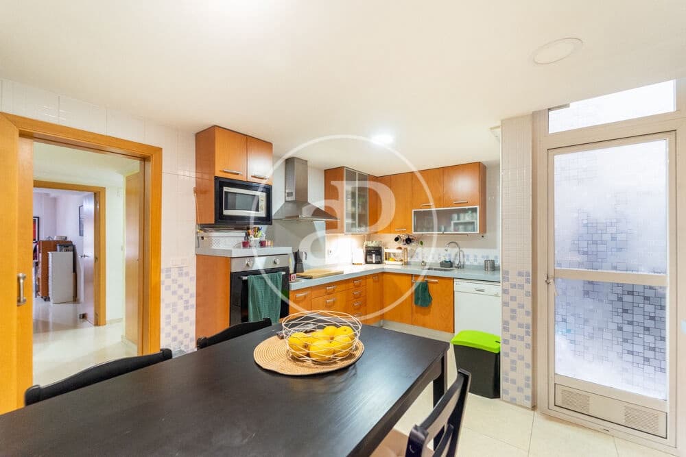 4 makuuhuone Huoneisto myytävänä paikassa Alicante kaupunki mukana uima-altaan - 319 900 € (Ref: 9915912)