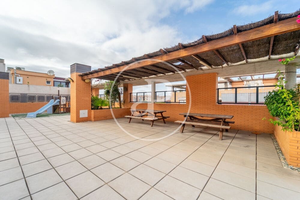 4 makuuhuone Huoneisto myytävänä paikassa Alicante kaupunki mukana uima-altaan - 319 900 € (Ref: 9915912)
