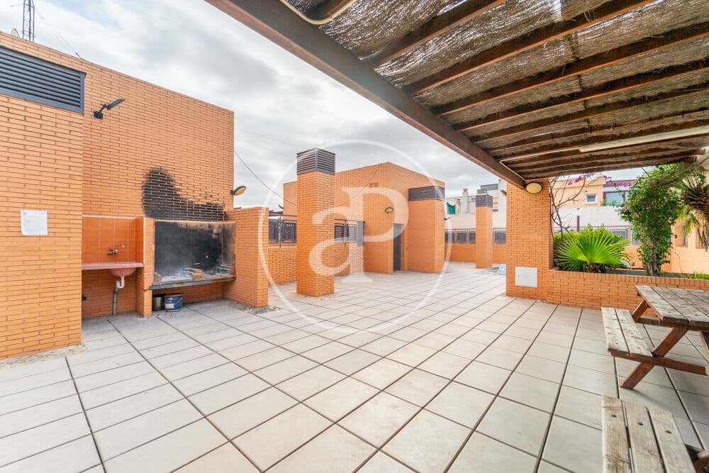 4 makuuhuone Huoneisto myytävänä paikassa Alicante kaupunki mukana uima-altaan - 319 900 € (Ref: 9915912)