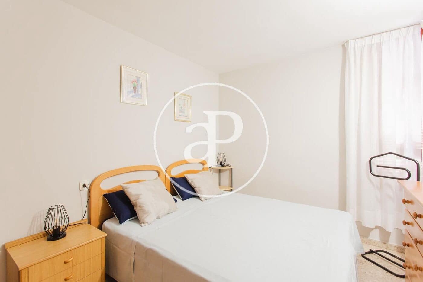 1 slaapkamer Appartement te huur in Valencia stad - € 1.350 (Ref: 9920512)