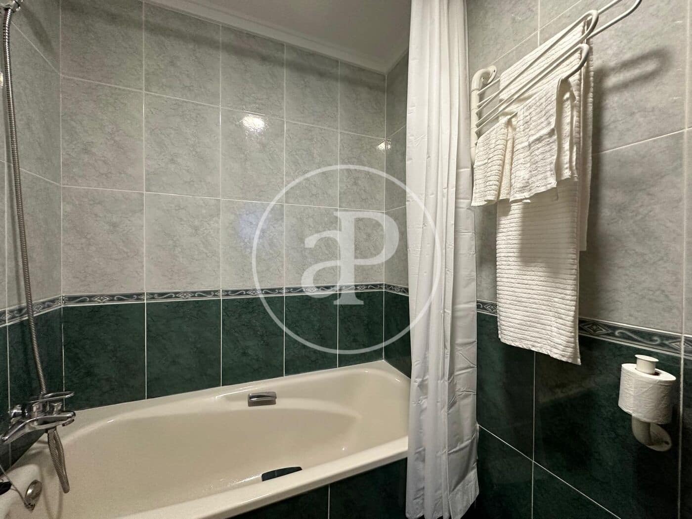 2 soveværelse Penthouse til leje i Benimamet med garage - € 1.400 (Ref: 9920513)