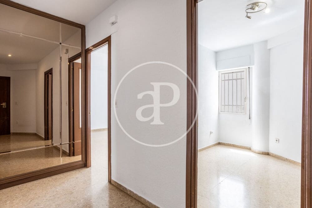 Apartamento de 5 habitaciones en València ciudad en venta - 570.000 € (Ref: 9920514)