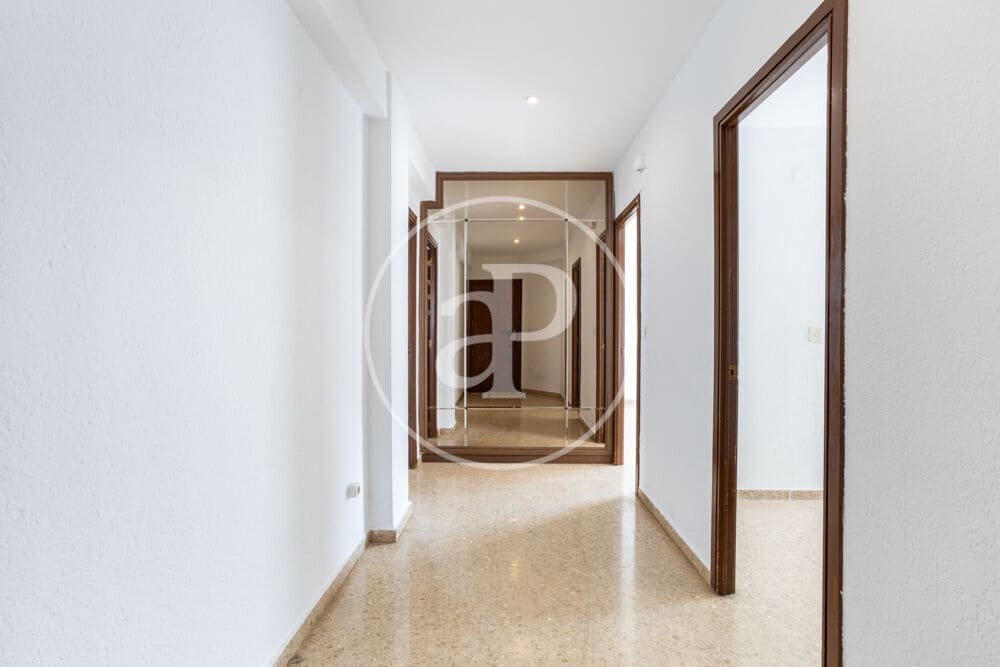 Apartamento de 5 habitaciones en València ciudad en venta - 570.000 € (Ref: 9920514)