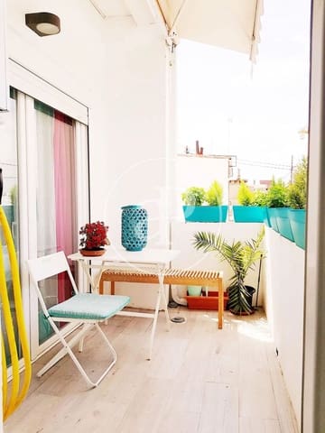 3 slaapkamer Penthouse te huur in Russafa, Valencia stad - € 2.200 (Ref: 9920515)