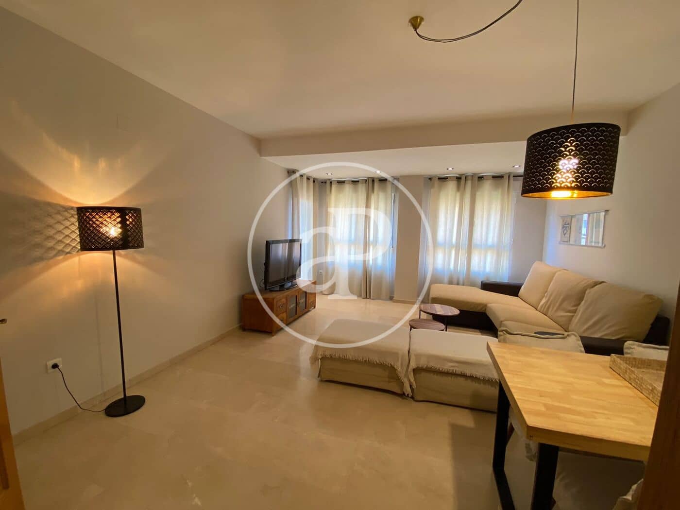 Apartamento de 3 habitaciones en València ciudad en alquiler con piscina garaje - 3.000 € (Ref: 9922375)