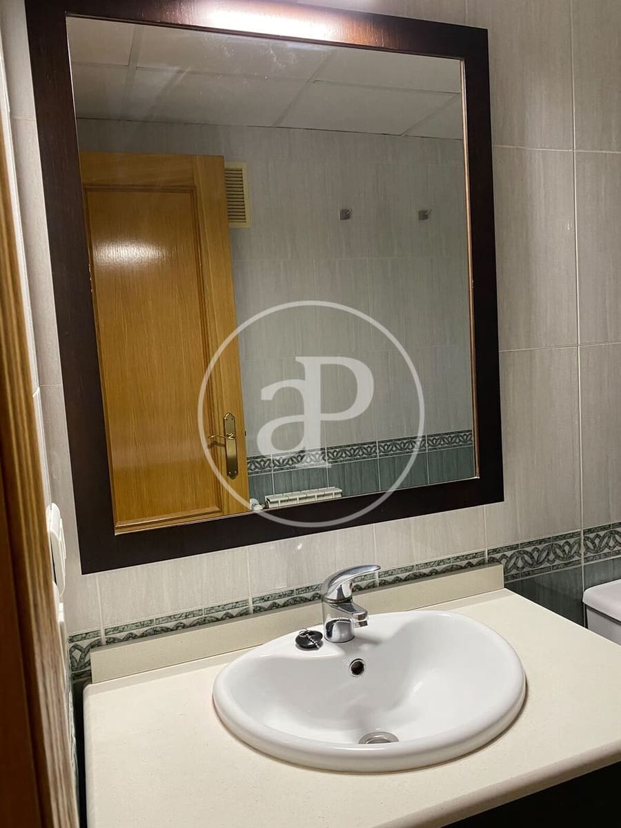 Apartamento de 3 habitaciones en València ciudad en alquiler con piscina garaje - 3.000 € (Ref: 9922375)